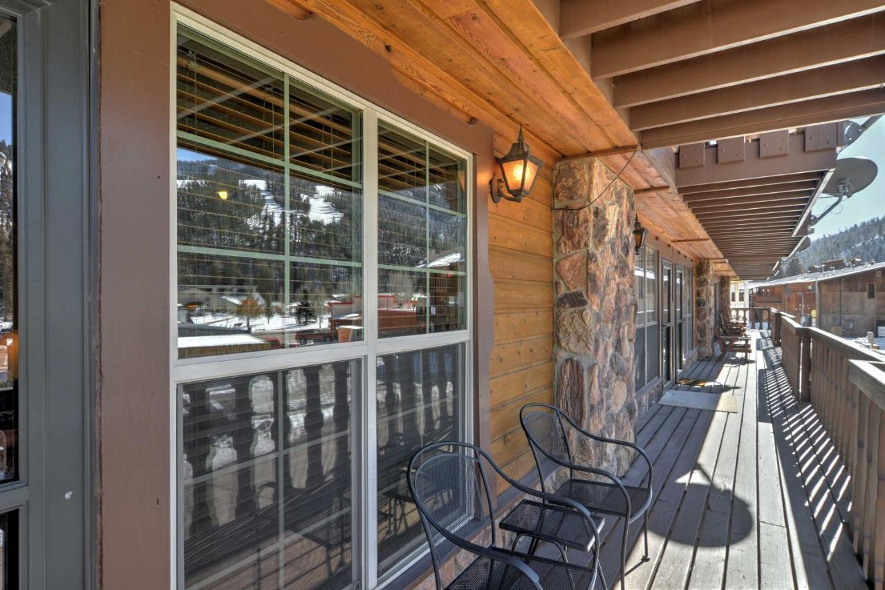Red River Home With 2 Balconies - 1 Block To Main St Luaran gambar